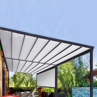 Couverture adaptée aux besoins du client de pergola de PVC de toit escamotable motorisé extérieur avec l'écran latéral adapté aux besoins du client