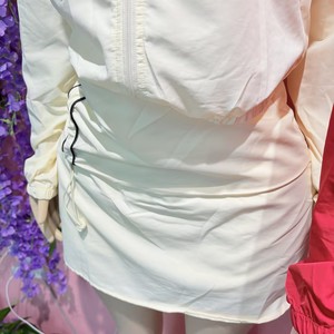 Conjunto de dos piezas de chaqueta de manga larga y falda para mujer, ropa de verano para estar en casa, conjunto de yoga con chaqueta de cremallera completa, conjunto de pantalones cortos para mujer - Product Image 3