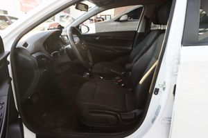 Auto Usado <span class=keywords><strong>2020</strong></span>, Sedán Elantra Yuedong GL Edición Yuemu, Hyundai, 1.6L, Automático, Volante a la Izquierda, 5 Plazas, Gasolina, <span class=keywords><strong>en</strong></span> <span class=keywords><strong>Venta</strong></span> - Product Image 4