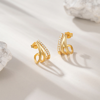 Boucles d'oreilles minimalistes en argent sterling 925 plaqué or 18 carats avec zircon cubique Triple Huggie en forme de C pour femmes