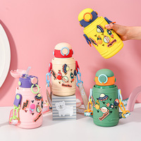 Gourde pour enfants Astronaut, tasse à trois couvercles, acier inoxydable 316, haute valeur esthétique, gourde à paille pour étudiants, 500 ml
