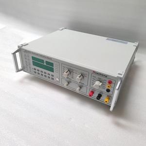 Appareil multimètre et calibrateur HZJD8001 pour vérifier divers ampèremètres, voltmètres, ohmmètres - Product Image 1