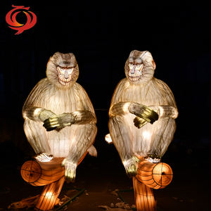 โคมไฟเทศกาลรับปริญญาผ้าไหมจีน-รอมฎอน วันขอบคุณพระเจ้า วันวาเลนไทน์ ไฟ LED กันน้ำ รูปสัตว์ สมจริง คุณภาพจากโรงงาน - Product Image 4