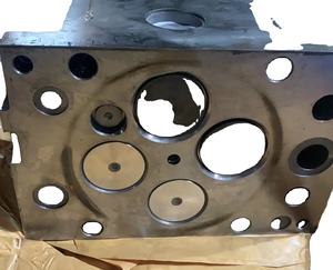 Piezas de motor de automóvil - Conjunto de culata de un solo cilindro - Apto para OM460 - Product Image 4