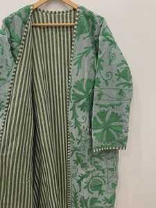 Chaqueta de terciopelo Suzani hecha a mano para mujer, abrigo bohemio bordado a mano, túnica larga floral uzbeca, moda boutique - Product Image 3