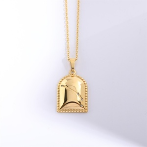 Collar de Cadena con Dijes de Zirconia y Acero Inoxidable Chapado en Oro para Mujer, Estilo Casual y Deportivo, Ideal para Regalo, Fiesta o Aniversario - Product Image 3