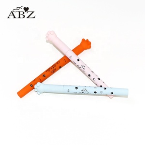 Delineador de Ojos a Prueba de Agua con Diseño de Garra de Gato en 3 Colores - Product Image 6