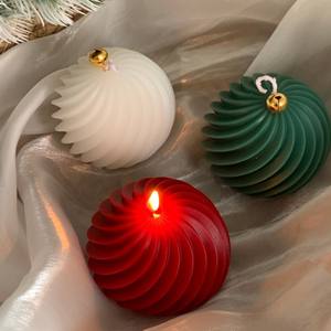 Décorations de Noël en gros pour l'intérieur : Ornements d'arbre de Noël, Boules de Noël Origami en nid d'abeille - Product Image 1