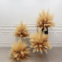 Fournitures de décoration de mariage personnalisées Boule de fleurs artificielles de la pampa Décoration de table d'allée d'événement Boule de fleurs de la pampa
