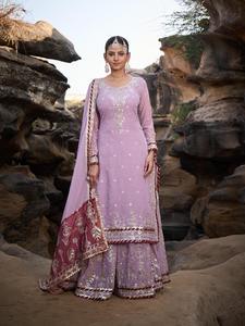 Haut long à manches longues en georgette fantaisie avec travail de sequins et de motifs vintage, avec dupatta pour adolescentes, rose pâle - Product Image 5