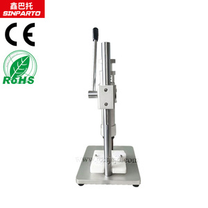 Machine de capsulage manuelle Sinparto, diamètre de bouteille 18 mm, à engrenages, pour usage chimique, facile à utiliser, Guangzhou - Product Image 4