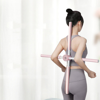 Bâton de yoga portable réglable en forme de croix pour l'entraînement en position debout et l'amélioration de la posture, en acier et mousse