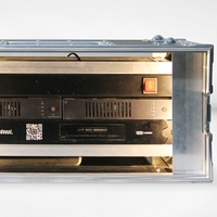 Équipement de sonorisation audio en rack 2U personnalisé Circuit amplificateur ST Flight Box avec boule d'éclairage absorbant les chocs