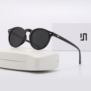 Lunettes de soleil rondes rétro classiques unisexes, monture en PC, protection UV400, type 3, pare-soleil noir pour hommes et femmes - Product Image 3