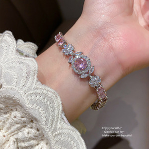 Bracciale con Charm a Fiore in Zircone Super Brillante, Gioiello di Lusso Leggero ed Elegante, Colorato e Raffinato, Regalo di Moda Hip Hop per Donne - Product Image 4