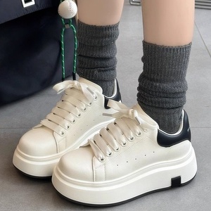 Nuevas Zapatillas Blancas de Moda para Mujer, Aumento de Altura de 4.5 cm, Precio Bajo, Alta Calidad, Exportación de Fábrica, Zapatillas Casuales para Chicas, Marca de Moda, OEM - Product Image 2