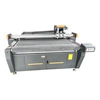 Machine de découpe automatique à couteau vibrant