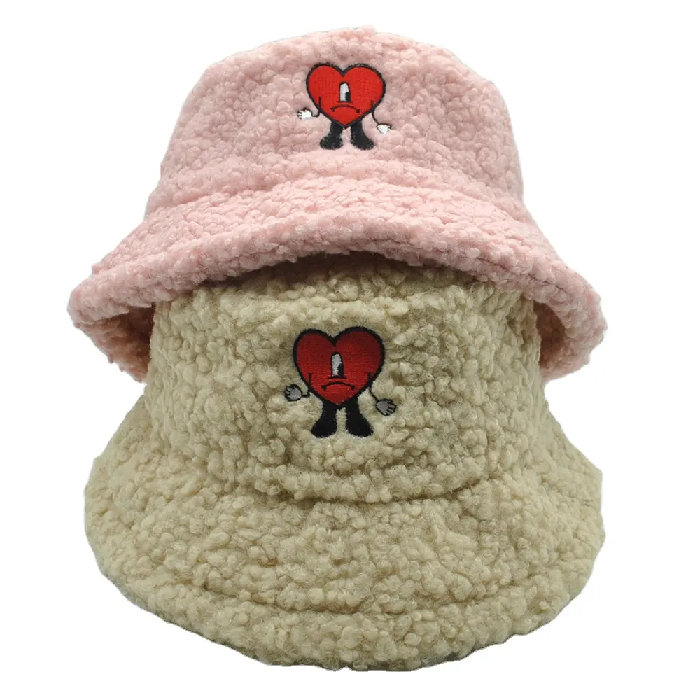 Nuovo cappello per capelli di agnello autunno e inverno caldo cappello da pescatore europeo e americano Badbunny Bad Rabbit ricamo Pot Hat Trend