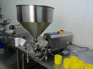 Machine à farcir la <span class=keywords><strong>viande</strong></span> <span class=keywords><strong>de</strong></span> saucisse à grande vitesse, <span class=keywords><strong>distributeur</strong></span> <span class=keywords><strong>de</strong></span> pâte avec pompe à rotor - Product Image 4