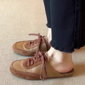 Pantuflas de Mujer de Piel de Cordero con Diseño de Parches, Estilo 2026, Cómodas, de una Pieza, con Suela Plana, para Uso Casual en Exteriores - Product Image 4