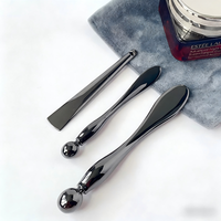 Spatule de massage mini en alliage de zinc doré avec logo personnalisé, cuillère à crème cosmétique, outil de soin de la peau multi-usage pour mélanger les masques faciaux