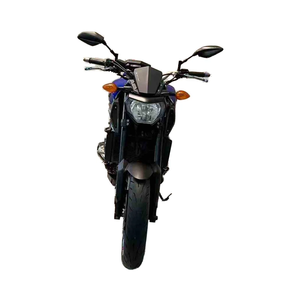 Motocicleta Usada Yamaha <span class=keywords><strong>MT</strong></span>-<span class=keywords><strong>09</strong></span> <span class=keywords><strong>2015</strong></span> de Tres Cilindros con Alto Torque - Product Image 1