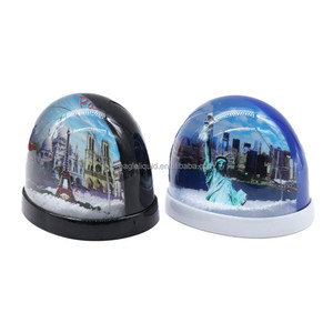 Bola de Agua de Plástico Personalizada con Microesculturas de Edificios de la Ciudad, Bola de Nieve de Resina, Modelo de Animal, Adornos de Anime para Regalos - Product Image 3