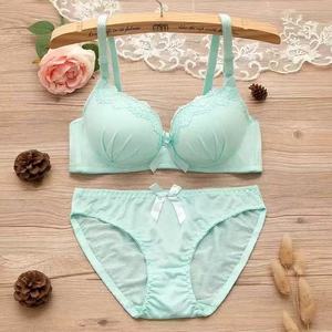 Ensemble de lingerie pour femmes en dentelle florale multicolore, crocheté et brodé à la main, soutien-gorge sans armatures, culotte assortie, pour tous les jours, le sommeil, les occasions décontractées et le bureau - Product Image 3