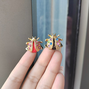 เข็มกลัดเพชรโลหะผสมขนาดกะทัดรัดแฟชั่นใหม่เทรนด์ใหม่ขายดีเข็มกลัดด้วงเครื่องประดับขนาดเล็กน่ารัก - Product Image 2