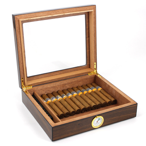 <span class=keywords><strong>Humidor</strong></span> <span class=keywords><strong>de</strong></span> Cigarros Moderno Personalizado <span class=keywords><strong>de</strong></span> Madera <span class=keywords><strong>de</strong></span> Cedro Español Hecho en China con Tapa <span class=keywords><strong>de</strong></span> Vidrio y Técnica <span class=keywords><strong>de</strong></span> Lacado - Product Image 5