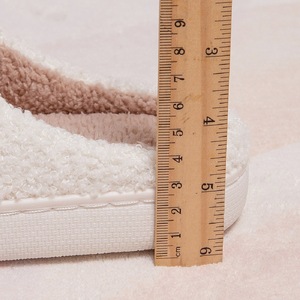 Chaussons d'intérieur pour femmes, bottes d'hiver en fourrure avec doublure en peluche, semelle intermédiaire et extérieure en EVA respirante et antidérapante, chaussures chaudes pour couples en stock - Product Image 5