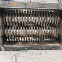 Mini broyeur multifonctionnel à double arbre pour pneus, carton, plastique et caoutchouc