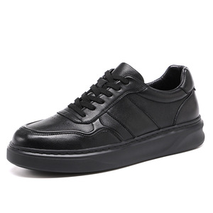 Fabricant de baskets en cuir blanc personnalisées, chaussures en cuir de vachette à semelle épaisse avec étiquette personnalisée pour hommes, OEM - Product Image 4
