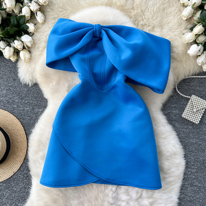 <span class=keywords><strong>Robe</strong></span> Midi Élégante sans Bretelles Coupe Slim A-Line Grande Taille <span class=keywords><strong>Hiver</strong></span> 2026 pour Femme, sans Manches, en Dentelle, <span class=keywords><strong>Rouge</strong></span> - Product Image 2