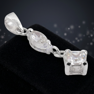 Art Palace - Colgante de Aleación de Zinc Plateado con Circonita Cúbica Corte Princesa, Diseño Clásico Solitario, Joyería Unisex, Amuleto de Moda - Product Image 3