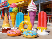 Statue en résine de fibre de verre en forme de bonbons, beignets et cornets de glace pour décoration de magasin à vendre