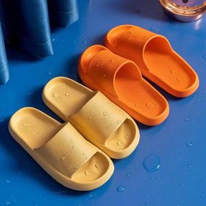 2025 verano EVA antideslizante transpirable Fondo suave para zapatillas diseño de punta abierta para baño o uso doméstico - Product Image 2