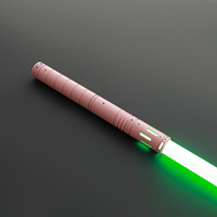 Sabres laser rose et blanc les plus populaires de Nexussabers, base simple personnalisée, contrôle du mouvement Pixel Xeno3.0 avec haut-parleur basse amovible