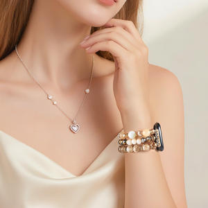 Nouveau <span class=keywords><strong>bracelet</strong></span> de luxe respirant pour <span class=keywords><strong>femme</strong></span>, <span class=keywords><strong>bracelet</strong></span> élastique à perles pour <span class=keywords><strong>bracelet</strong></span> de montre intelligente Ultra 9 IWatch Series <span class=keywords><strong>7</strong></span> 6 5 4 - Product Image 6