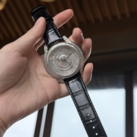 Montre mécanique de luxe en moissanite, boîtier en acier inoxydable, bracelet en cuir véritable, cadran saphir, disponible à la vente