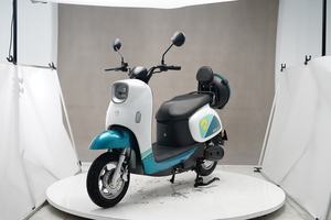 <span class=keywords><strong>2022</strong></span> meilleure qualité Scooter électrique avec phare LED et écran LCD 60v Streetbike moteur cyclomoteur 85km <span class=keywords><strong>moto</strong></span> électrique - Product Image 4