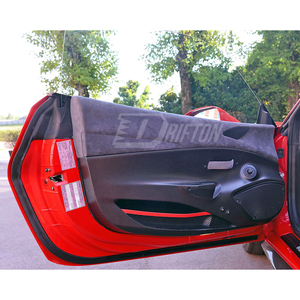 ชุดแต่งภายในคาร์บอนไฟเบอร์แบบแห้งสไตล์ 488 Pista สำหรับแผงประตูรถ Ferrari 488 GTB Spider ปี 2015-2018 - Product Image 2