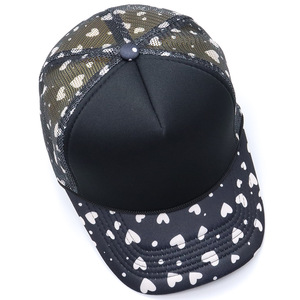 Casquettes de baseball personnalisées à impression intégrale : imprimé léopard, camouflage, zèbre, cœur, graffiti, logo personnalisé, casquette trucker 5 panneaux en maille, impression à la demande - Product Image 1