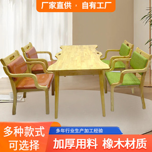 Chaise de salle à manger en bois massif avec assise et accoudoirs rembourrés verts pour personnes âgées - Product Image 3