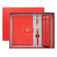 Ensemble de cahiers d'affaires avec logo personnalisé Boîte cadeau d'entreprise isolée avec gobelet parapluie pour employés clients Cadeaux d'affaires promotionnels