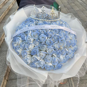 Bouquet di Rose <span class=keywords><strong>per</strong></span> Fidanzata, <span class=keywords><strong>Fidanzato</strong></span>, <span class=keywords><strong>San</strong></span> <span class=keywords><strong>Valentino</strong></span>, Compleanno, Festa della Mamma, <span class=keywords><strong>Regali</strong></span> di Laurea; Fiori di Sapone Eterni Fatti a Mano - Product Image 2