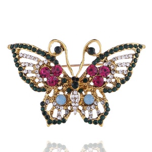 Broche con diamantes de imitación de cristal para mujer, broche de mariposa ahuecado, Animal, Vintage, <span class=keywords><strong>2022</strong></span> - Product Image 1