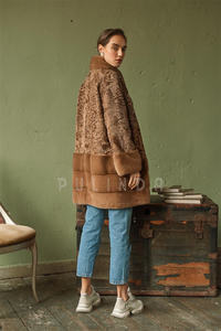 ショートコート ブロードテールファー スタンドカラー ミンクファー袖口 スワカラ カラクル アストラハンファーコート レザージャケット レディース - Product Image 3