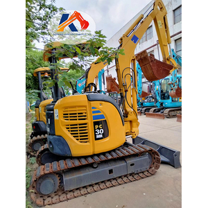 Mini-excavatrice Komatsu PC30/PC55 d'occasion en excellent état, fabriquée au Japon, faible nombre d'heures, avec chenilles en caoutchouc - Product Image 1