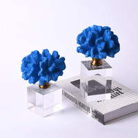Sculpture de corail blanc de luxe sur socle en cristal, ornement décoratif moderne pour salon, bureau, table, accessoires de maison
